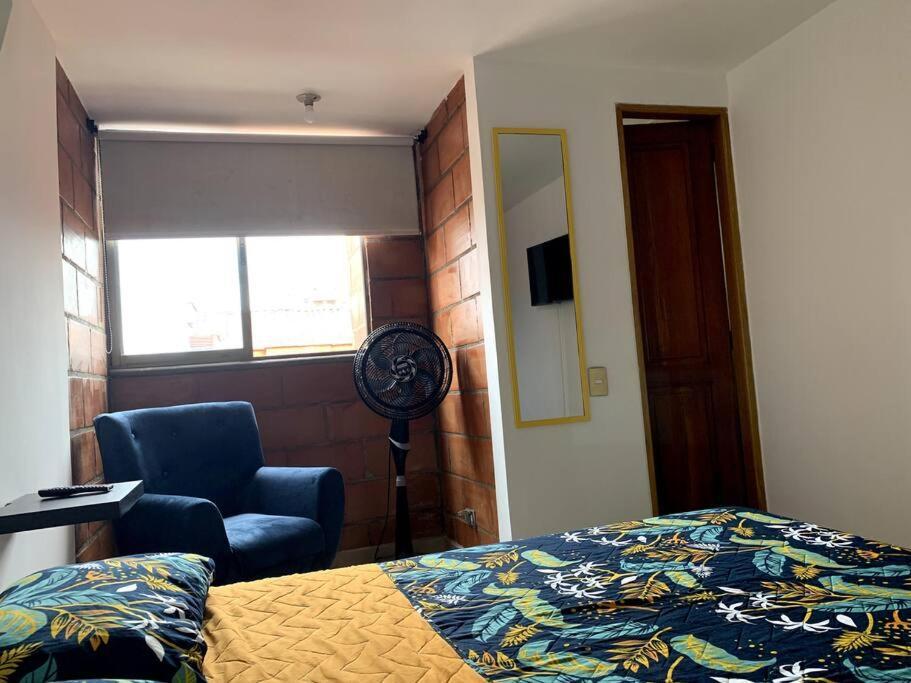 Large Pent House Near Poblado With Free Parking Apartamento *