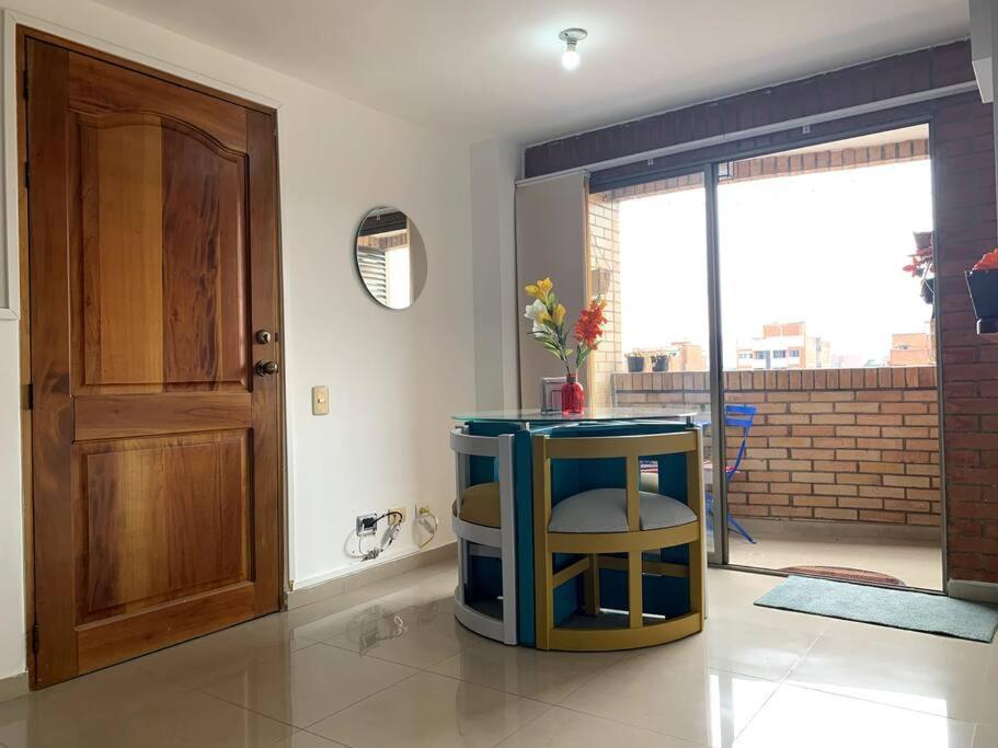 Large Pent House Near Poblado With Free Parking *