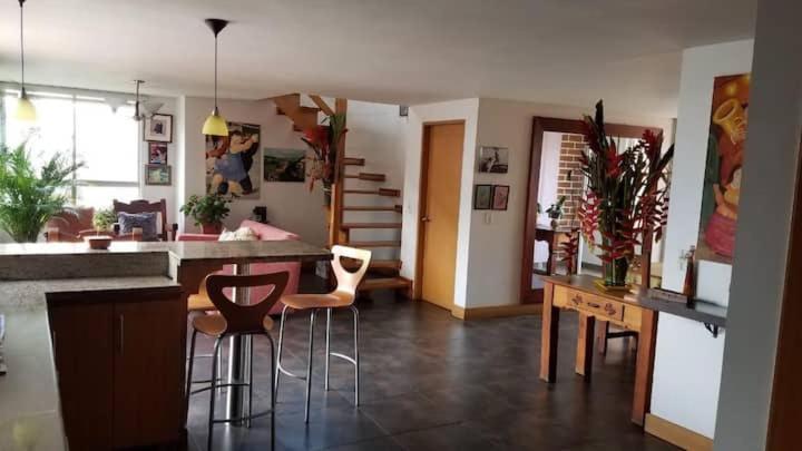 Cómoda Habitación En El Poblado