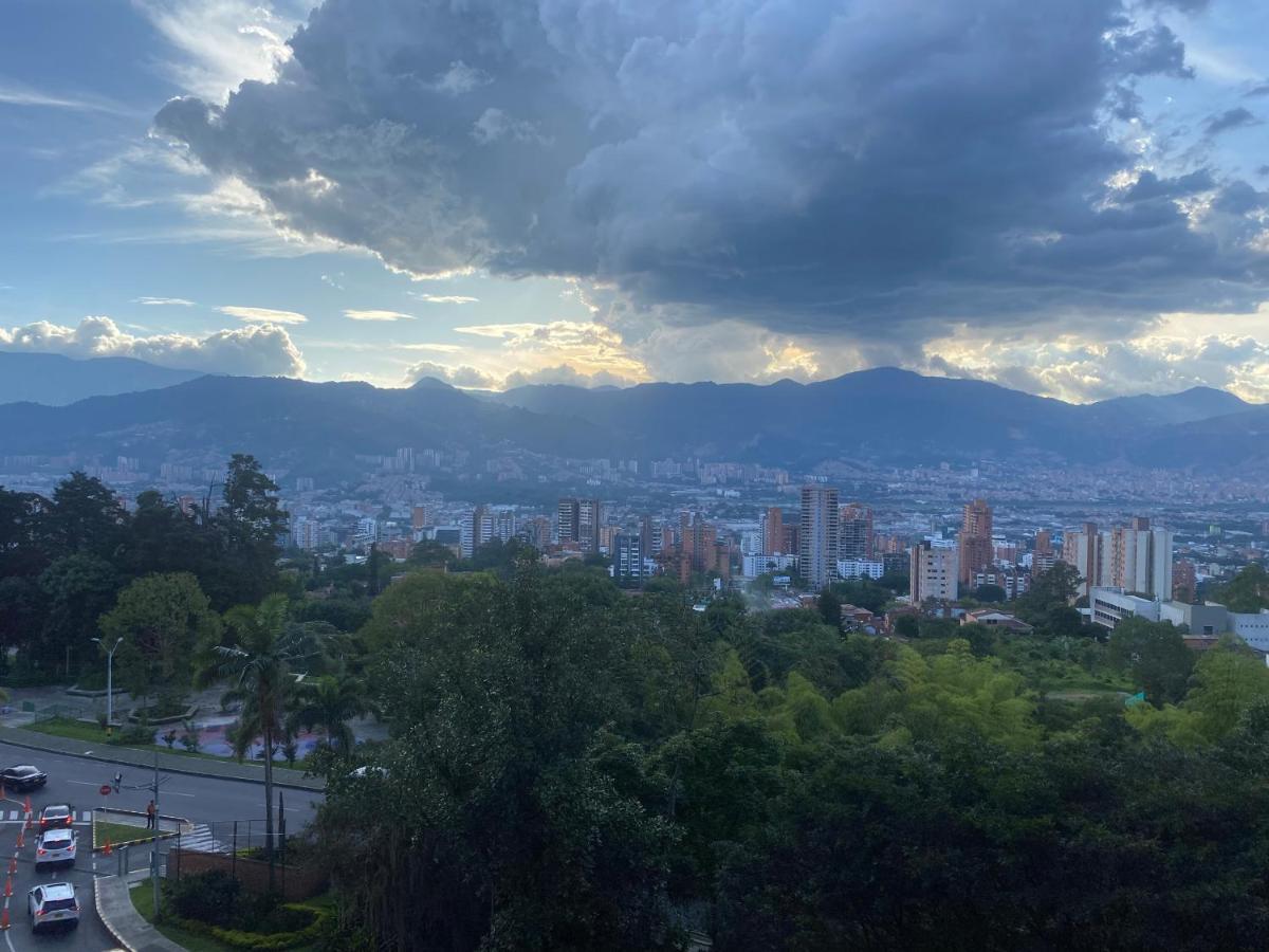 Apartamento De 130 Mts En Laureles Estadio Apartamento Medellín