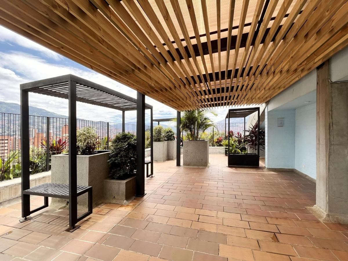 Stunning Duplex In Laureles Medellín