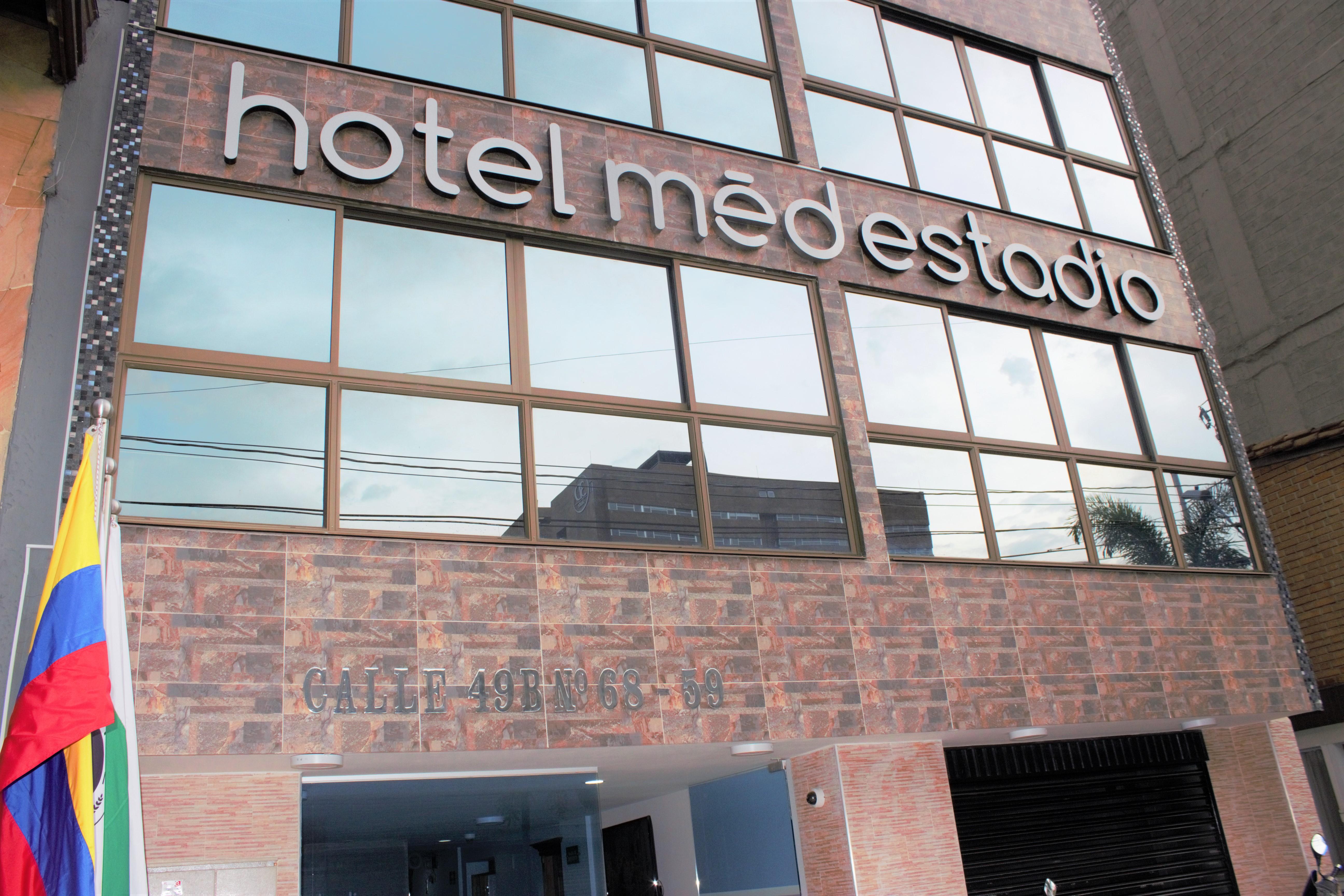 Med Estadio 3*