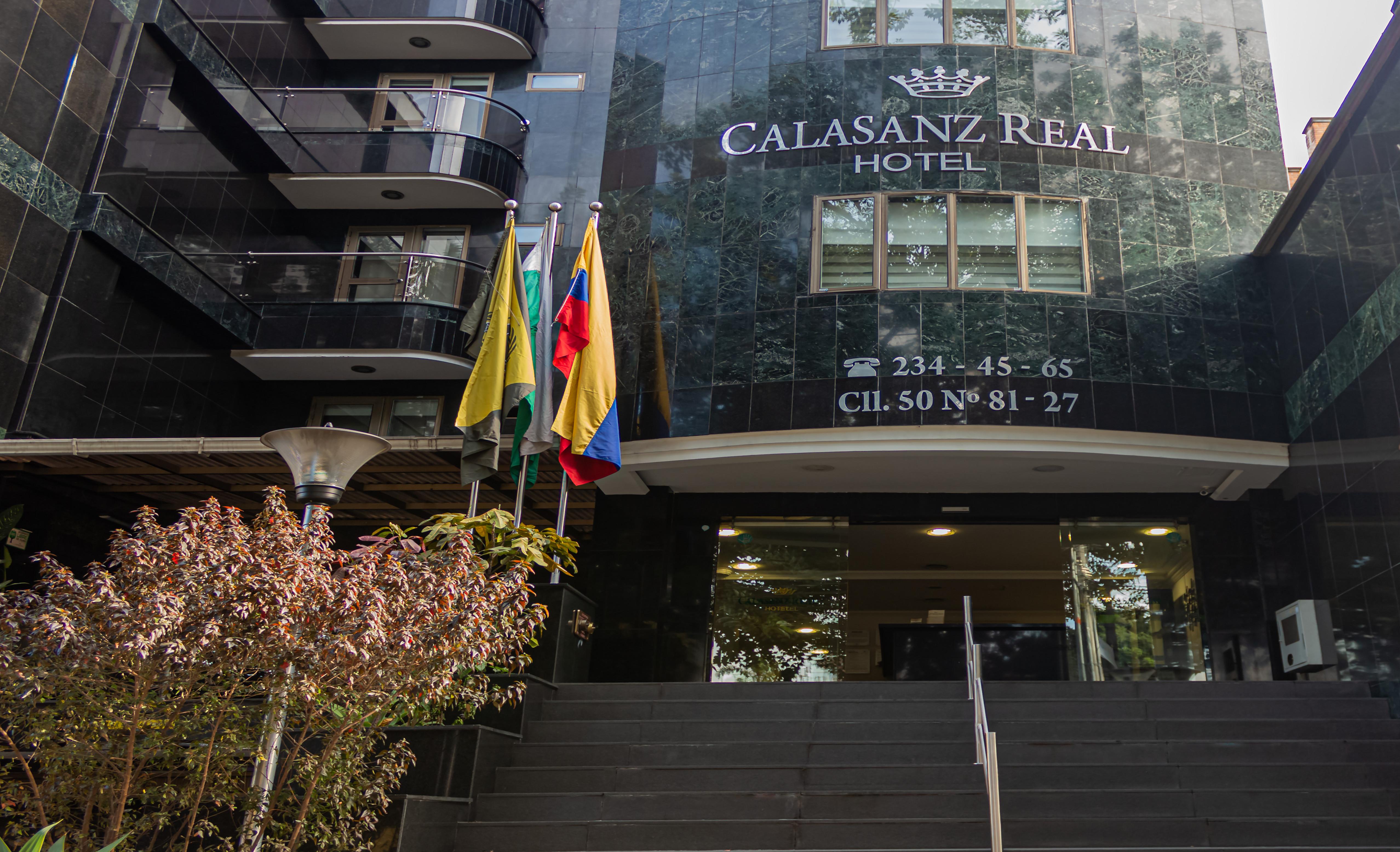 Calasanz Real Hotel