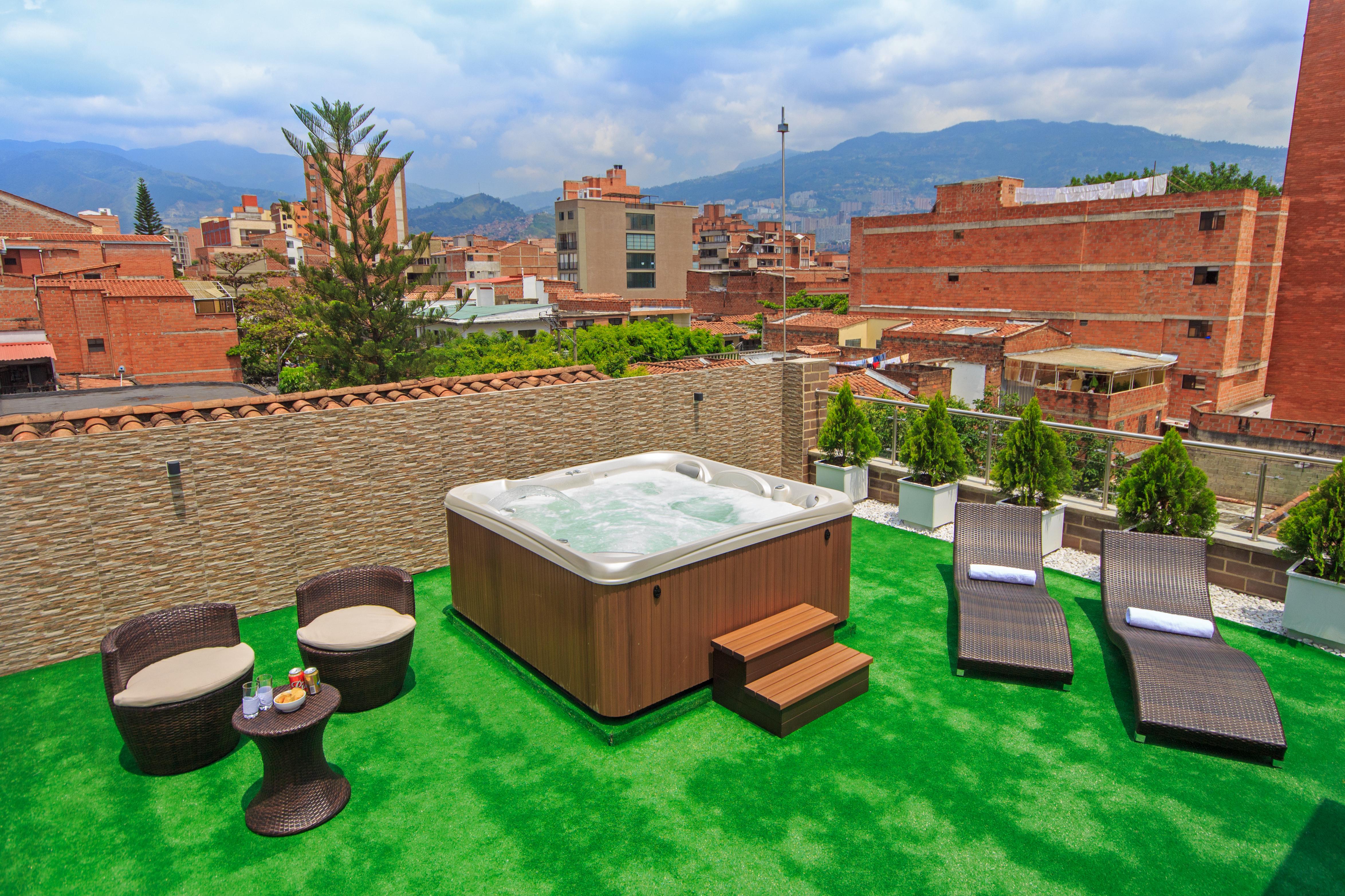 Obo Hotel 4*