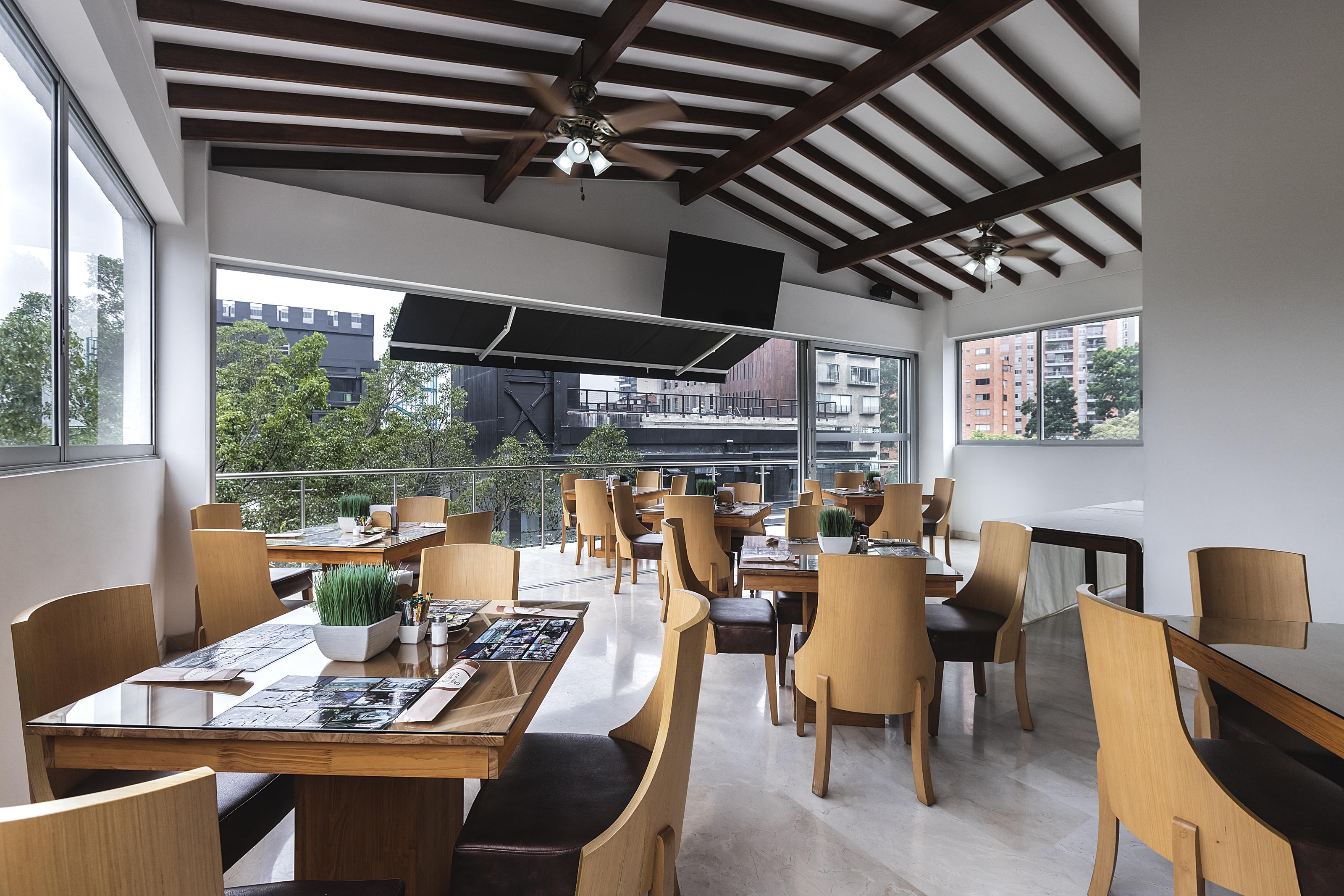 Madeiro Hotel Medellín