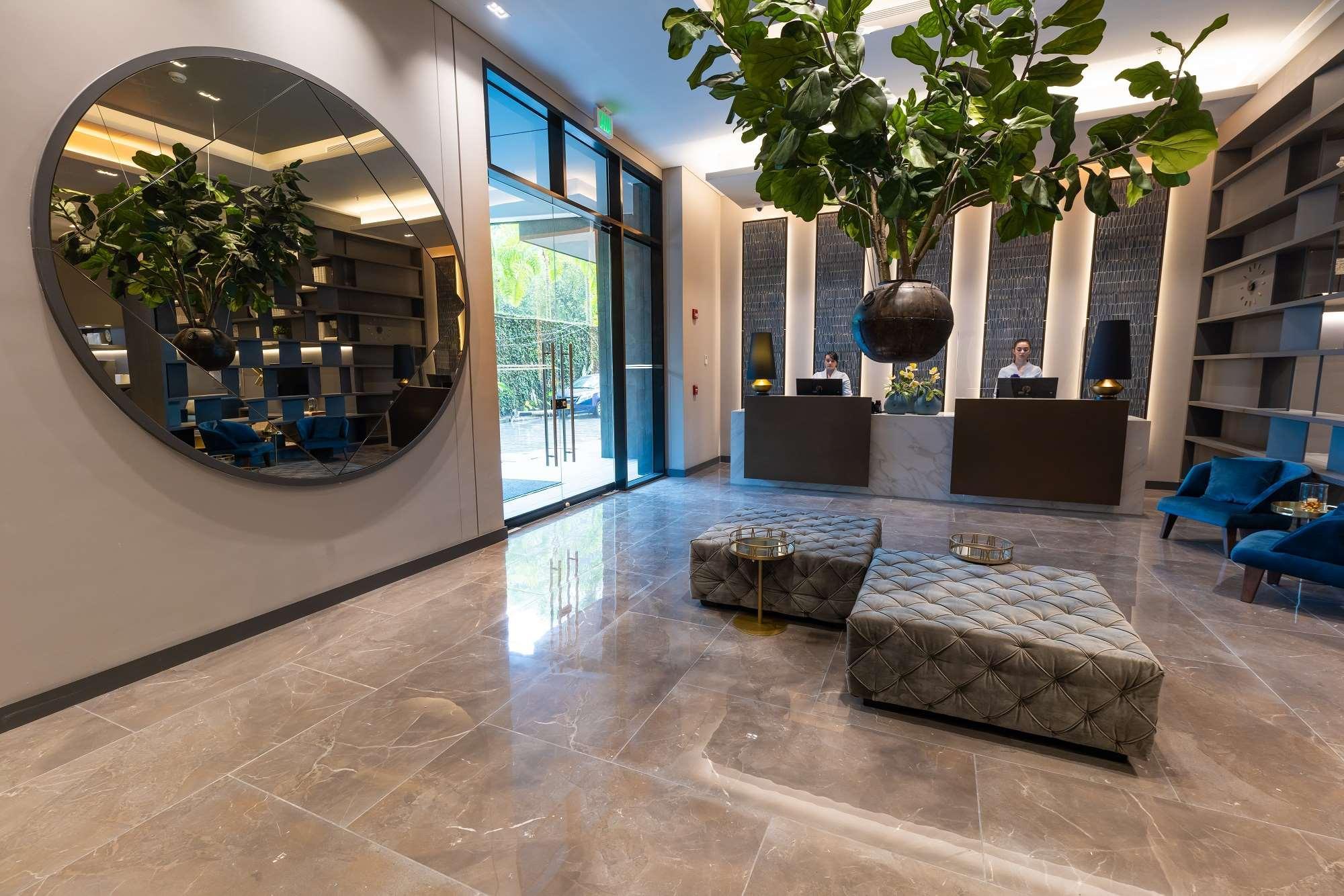 York Luxury By Preferred 5*