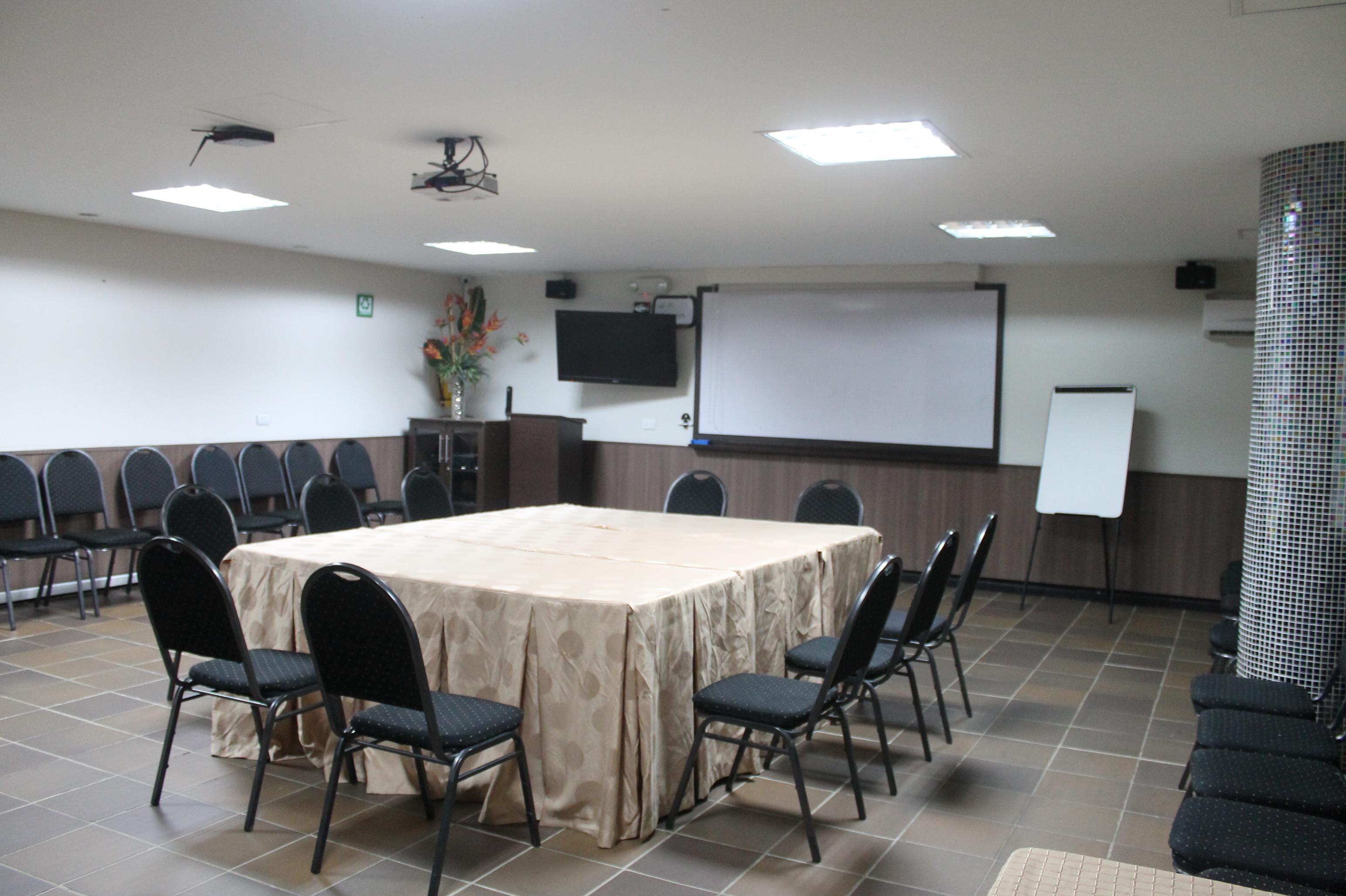 Acqua Hotel Medellin