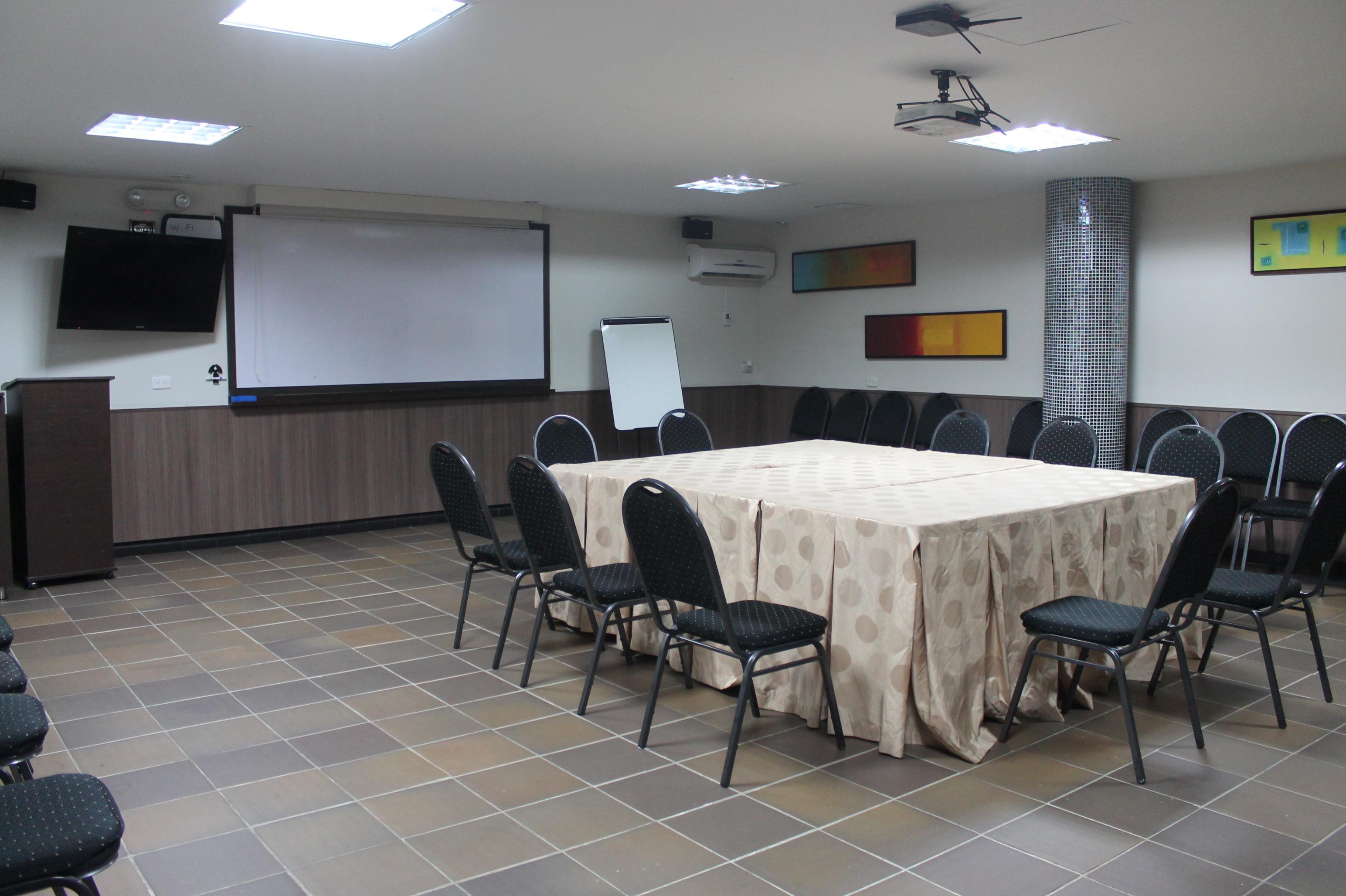 Hotel Acqua 3*
