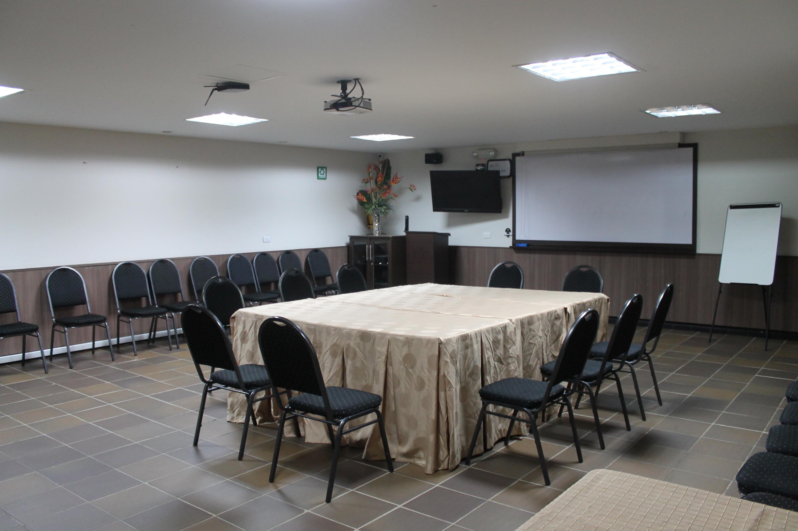 Hotel Acqua 3*