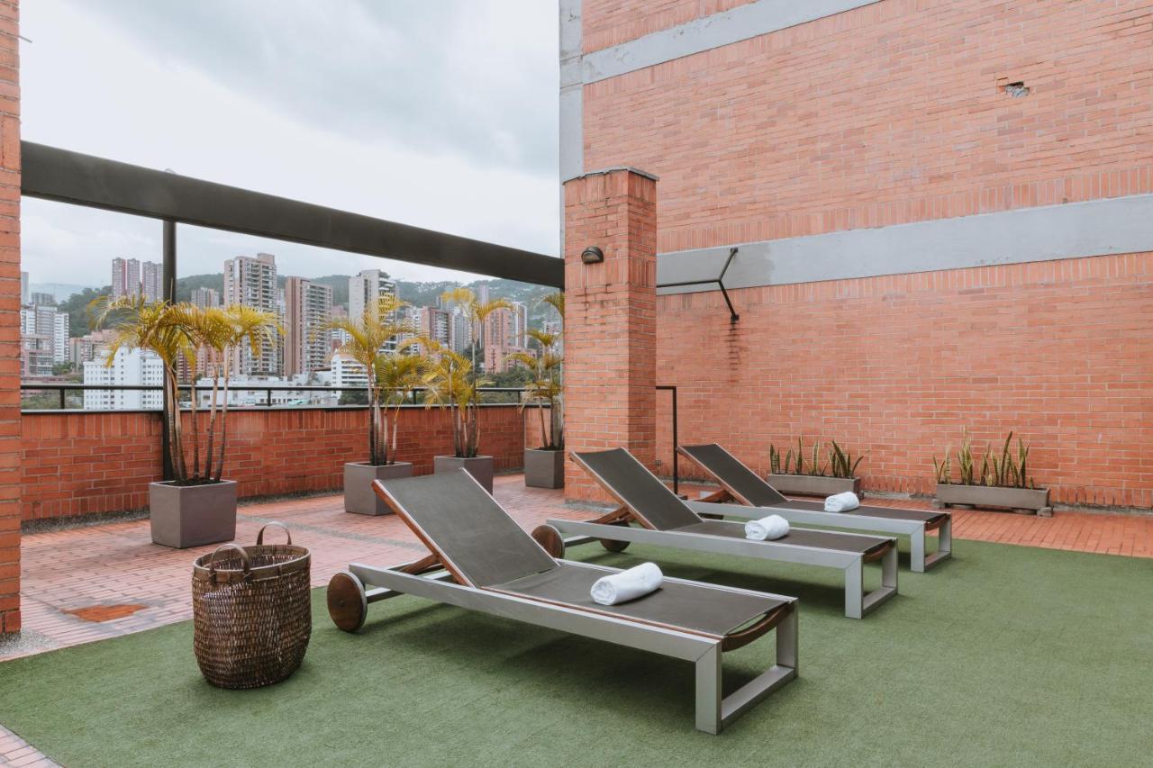 Travelers Orange Apartahotel 4*