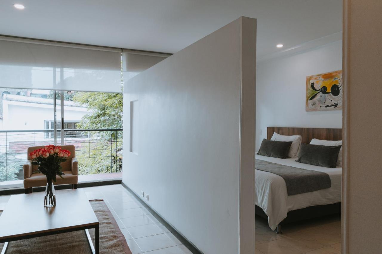 Travelers Orange 4*