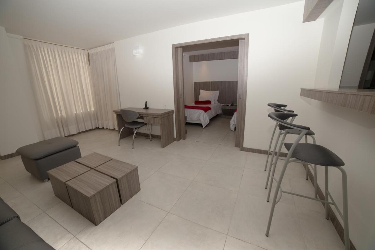 Torre Poblado Hotel *