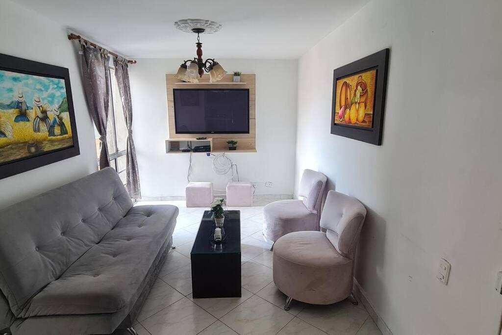 Hermoso Apartamento, Con Todas Las Comodidades. Apartamento Medellín