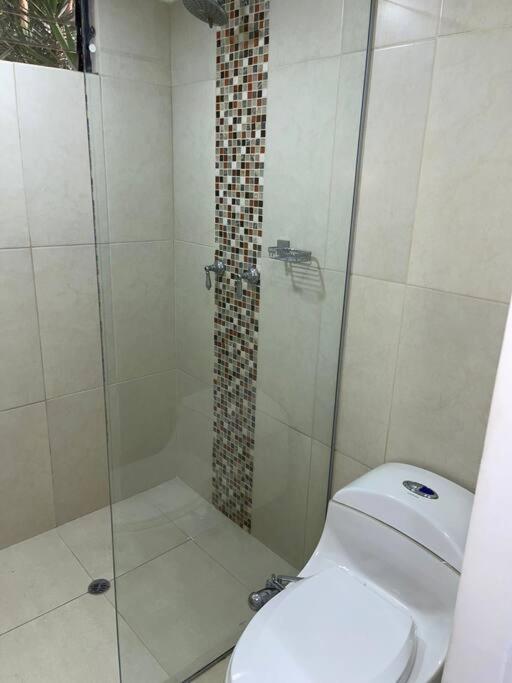Apartamento Hermoso Apartamento En El Barrio El Poblado De Medellin, Exclusivo Y Elegante
