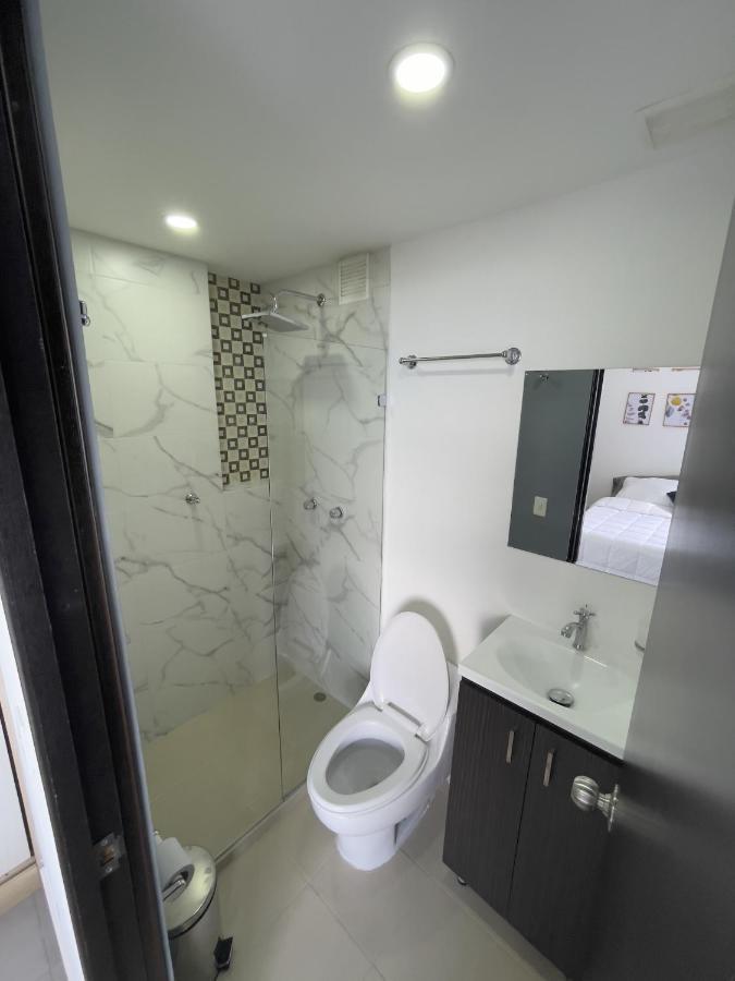 Cozy In The Heart Of El Poblado, Free Parking, 24/7 Security *