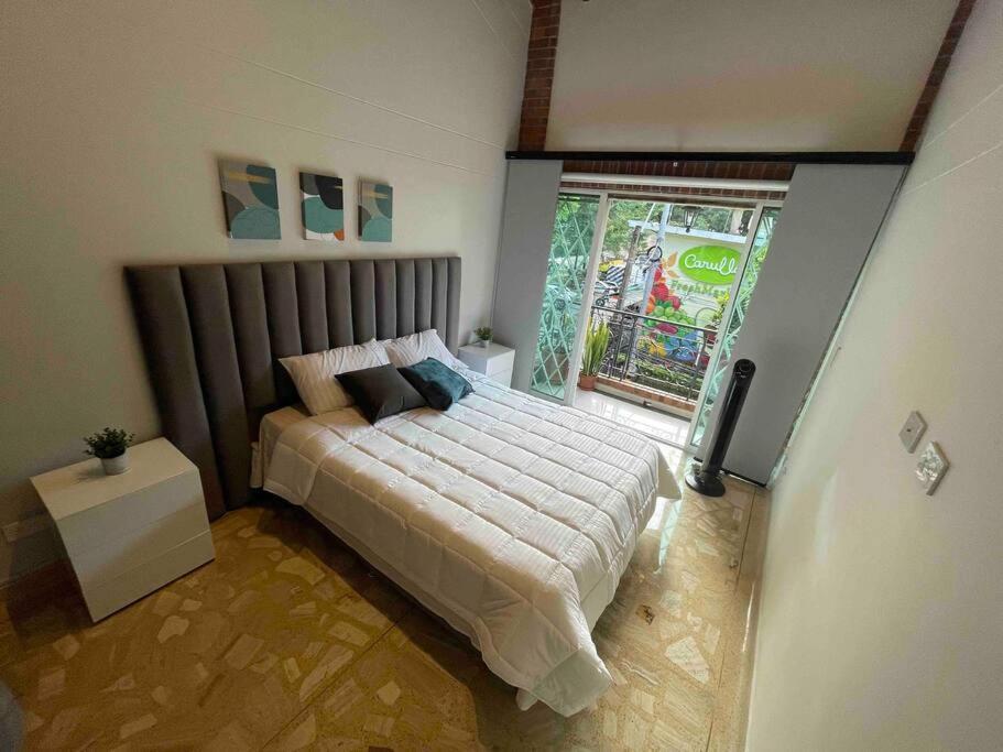 2-story Penthouse, Tons Of Restaurants, Private Balconies * Medellín