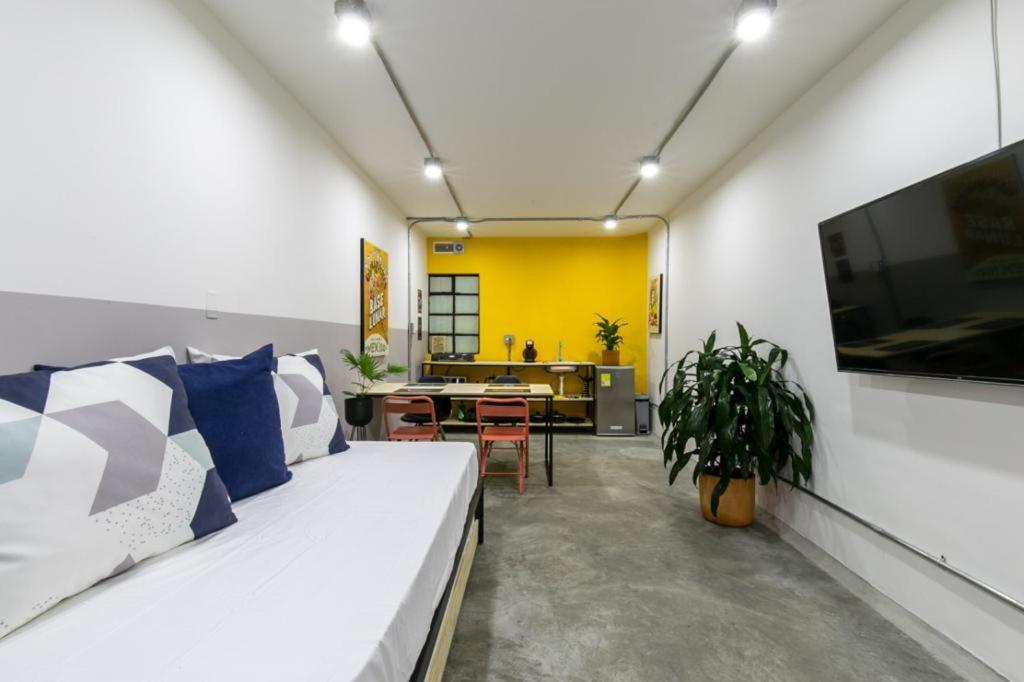 Casa Manila Calle 12 *