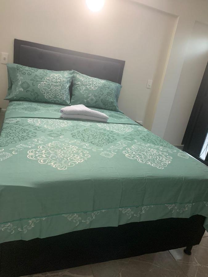 Aparta Estudios Michelle En Robledo A 20 Minutos Del Centro Al Lado De La Universidad Esumer, Imprescindible El Pago De La Primer Noche Apartamento Medellín