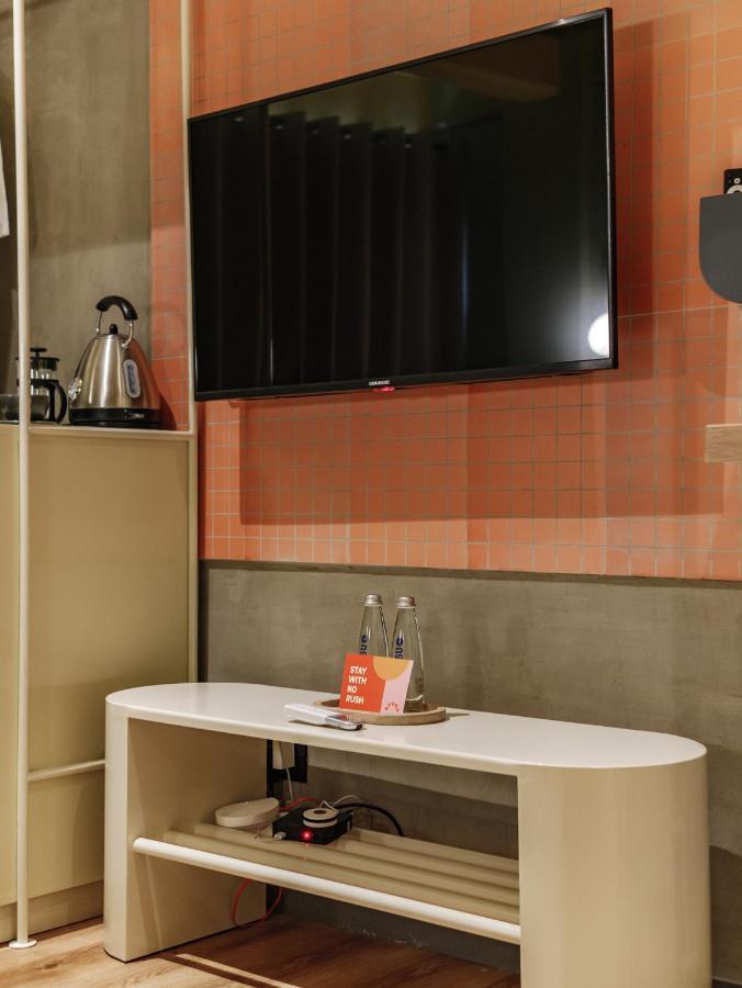 The Somos Flats Provenza 4*