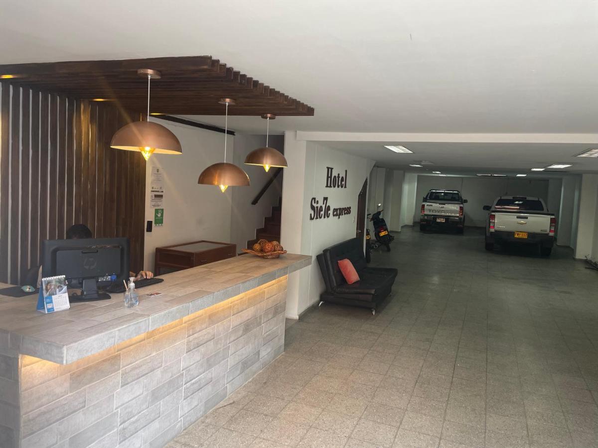 Sie7e Express Hotel