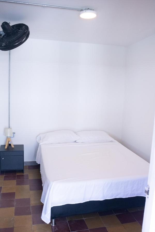 La Familia - Parque Poblado Hostel *