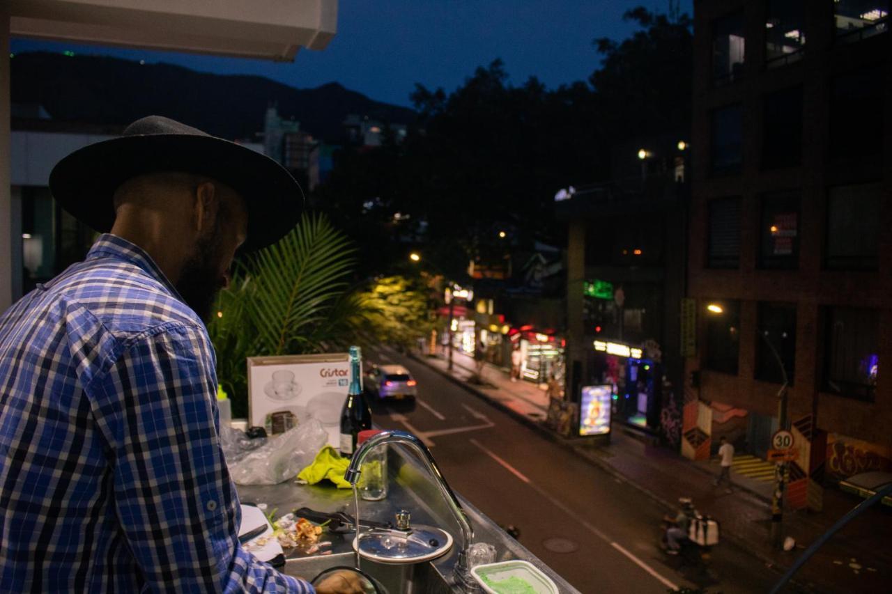 La Familia - Parque Poblado Hostel