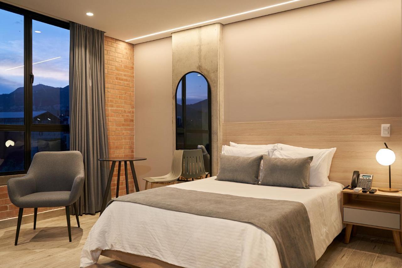 Eutopiq Hotel