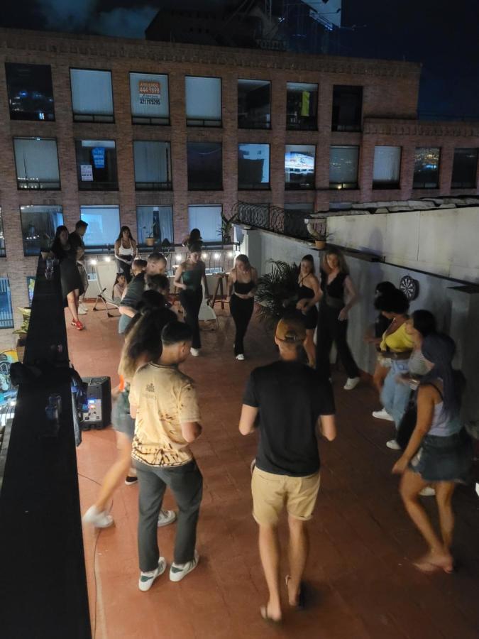 La Familia - Parque Poblado Medellin