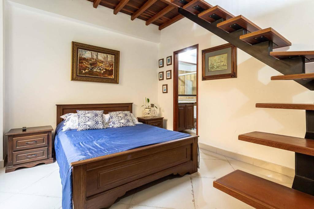 Elegante Pent-house En Cuarto Piso Apartamento