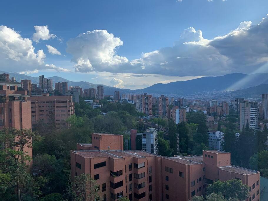 Apartment Apt 2 Bed/ 2bath On 14th Floor By Provenza ! *
