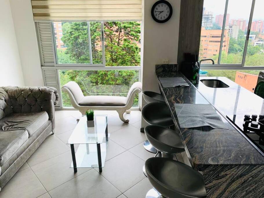 Apartment Apt 2 Bed/ 2bath On 14th Floor By Provenza ! *