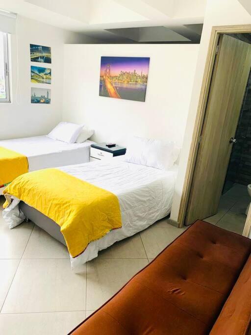 Apt 2 Bed/ 2bath On 14th Floor By Provenza ! * Medellin