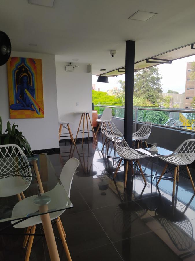 Hotel Aura 3*