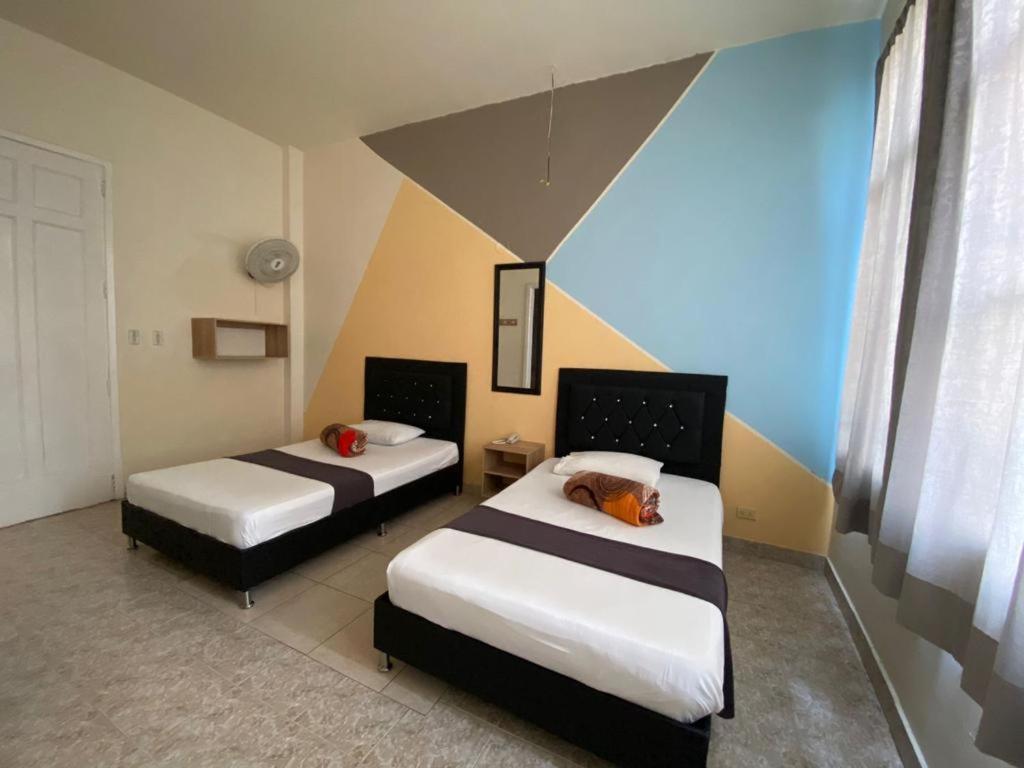 Calle Real Hotel *