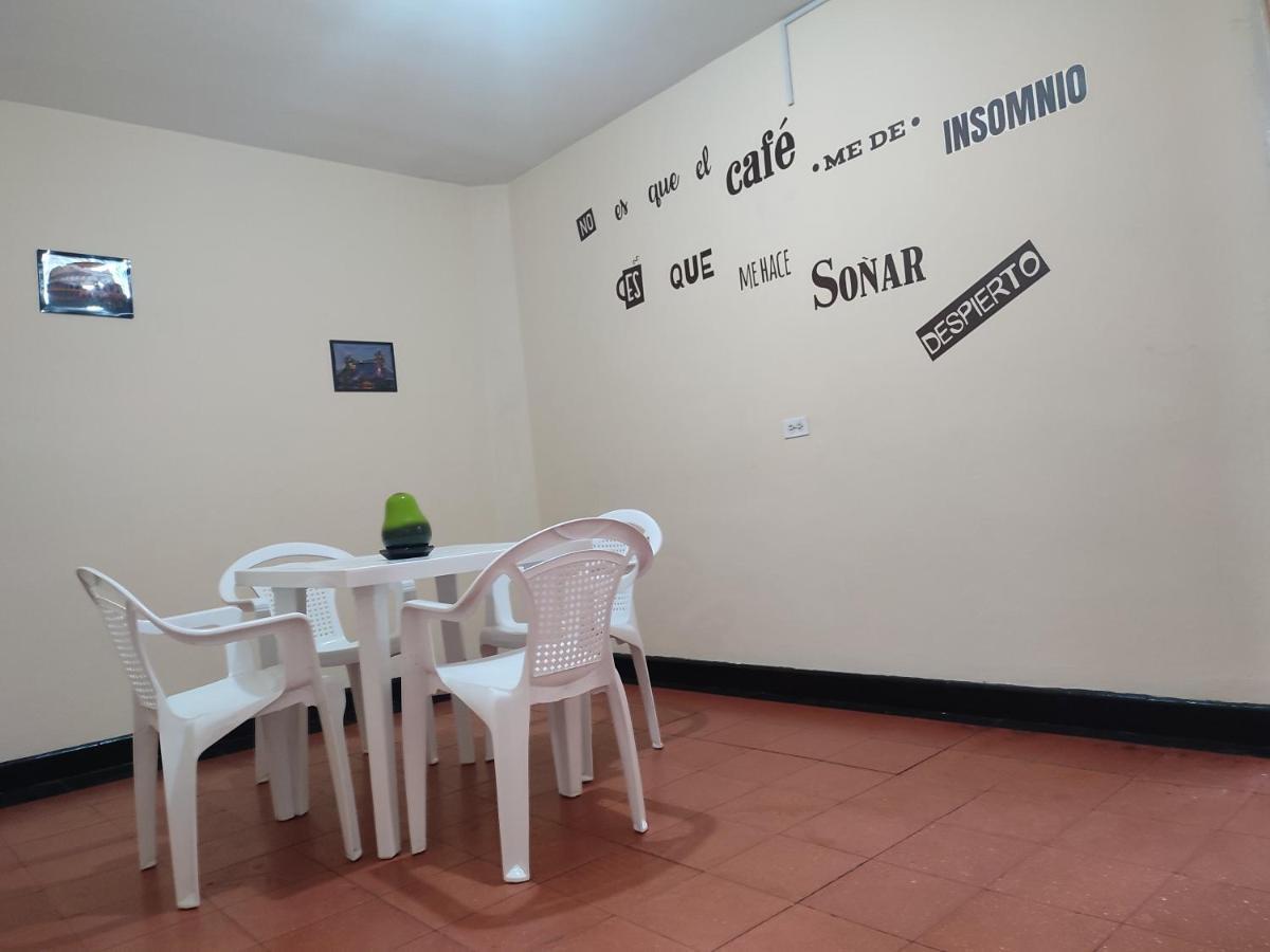 Habitación en casa particular La Casa De La Floresta Dormitorios Medellín