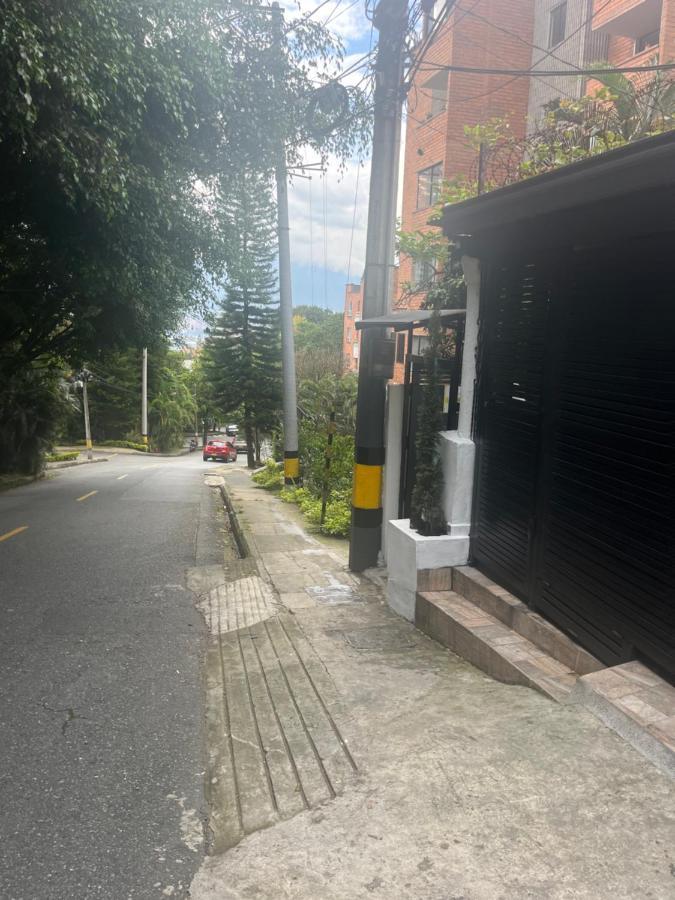 Pensión Casa Los Naranjos 2 Medellín
