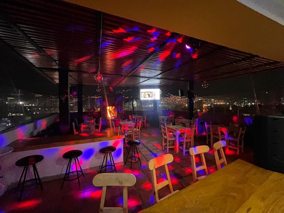 Terraza Bar La Paz Hotel Medellín