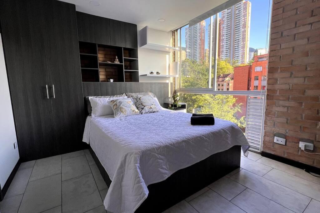 Apartamento Lovely Private Apt In El Poblado W/ Free Parking