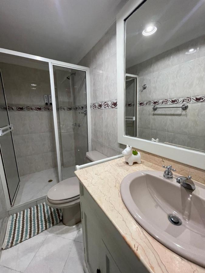 Habitación en casa particular Nuevo Y Moderno Alojamiento Laureles, Habitación Privada