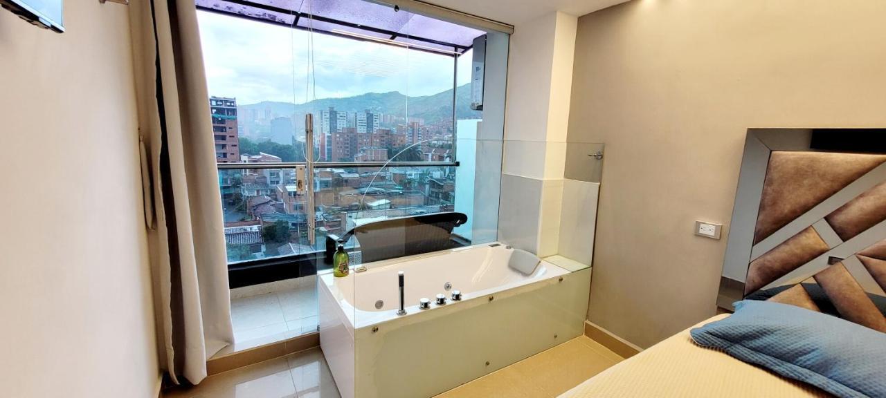 Cerca Al Barrio Laureles Con Jacuzzi Privado *