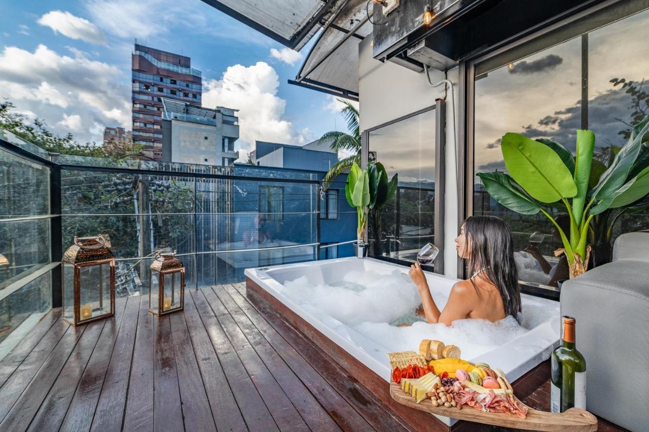 Casa Catalina Luxury 9bdr In Lleras Park Villa Medellín