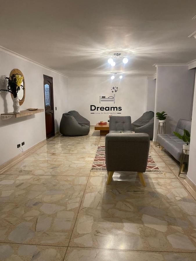 Habitación en casa particular Nuevo Y Moderno Alojamiento Laureles, Habitación Privada Medellín