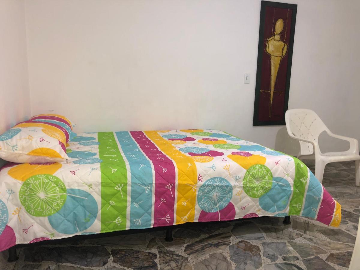 Apartamento Cómodo , Céntrico Y Bien Ubicado 201 * Medellín