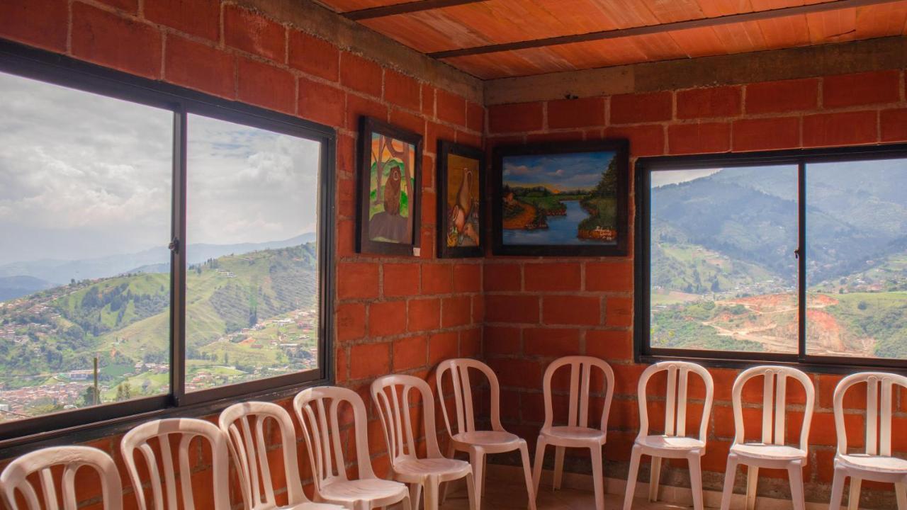 Casa De Arte Monte Sinai *