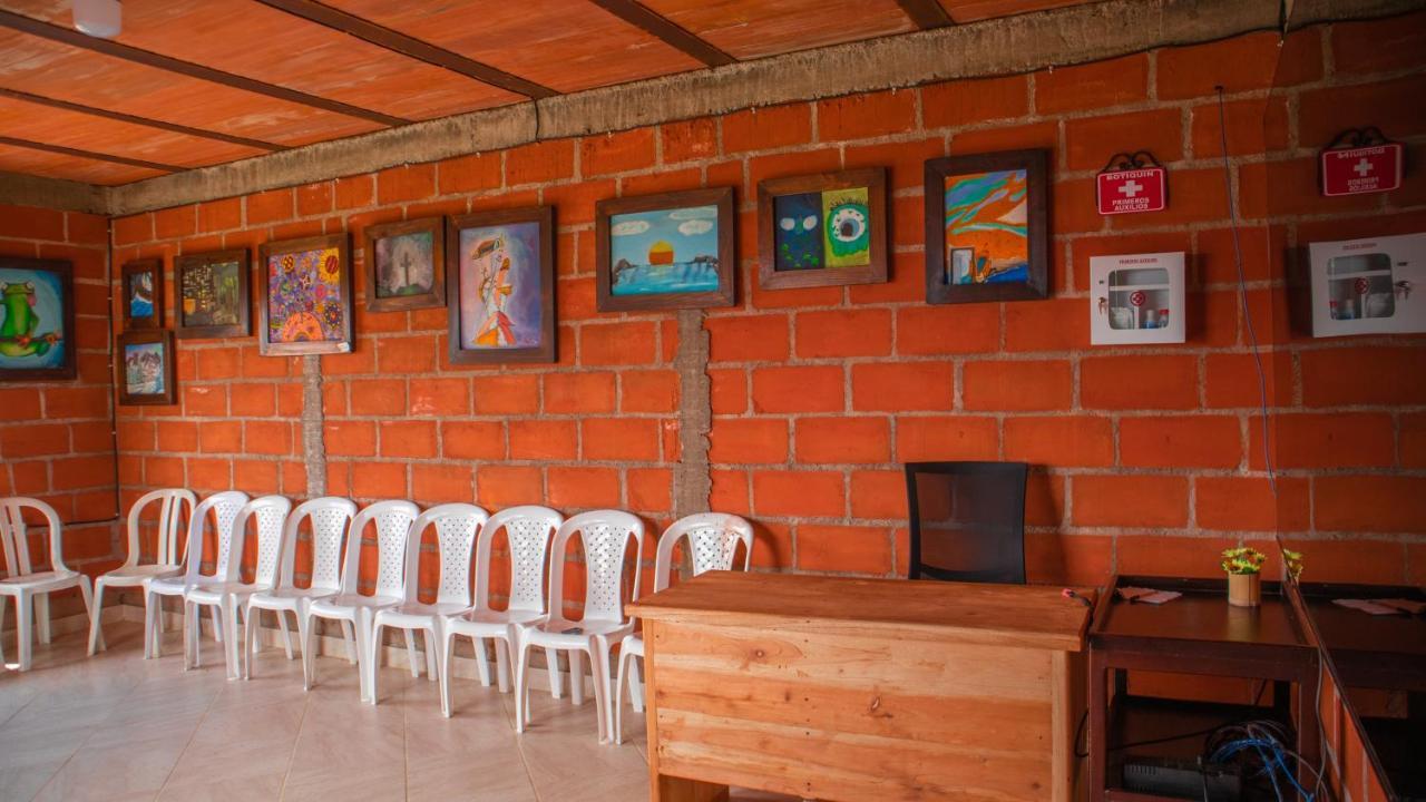 Casa De Arte Monte Sinai * Medellín