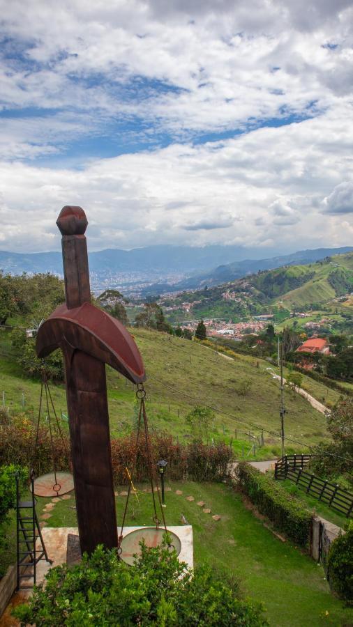 Casa De Arte Monte Sinai * Medellín
