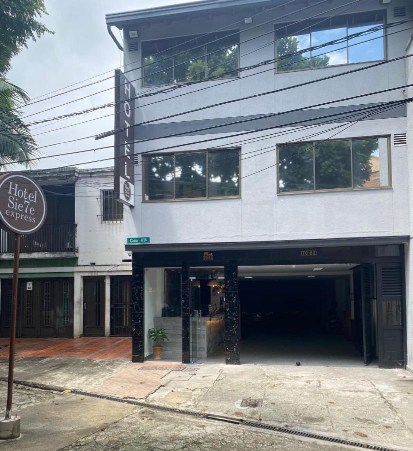 Sie7e Express Hotel Medellín