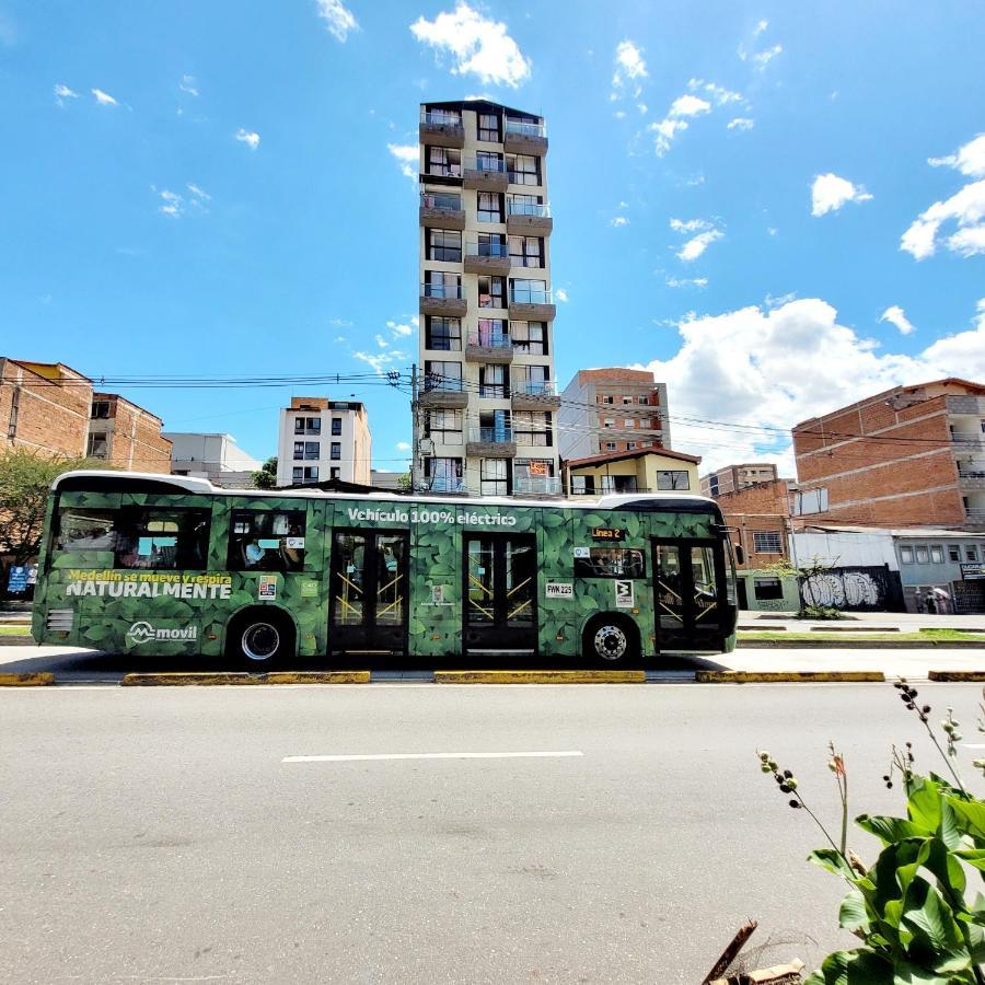 Apartamento Hermoso Apartasuite Amoblado En La Ciudad De - Barrio Belen Molinos