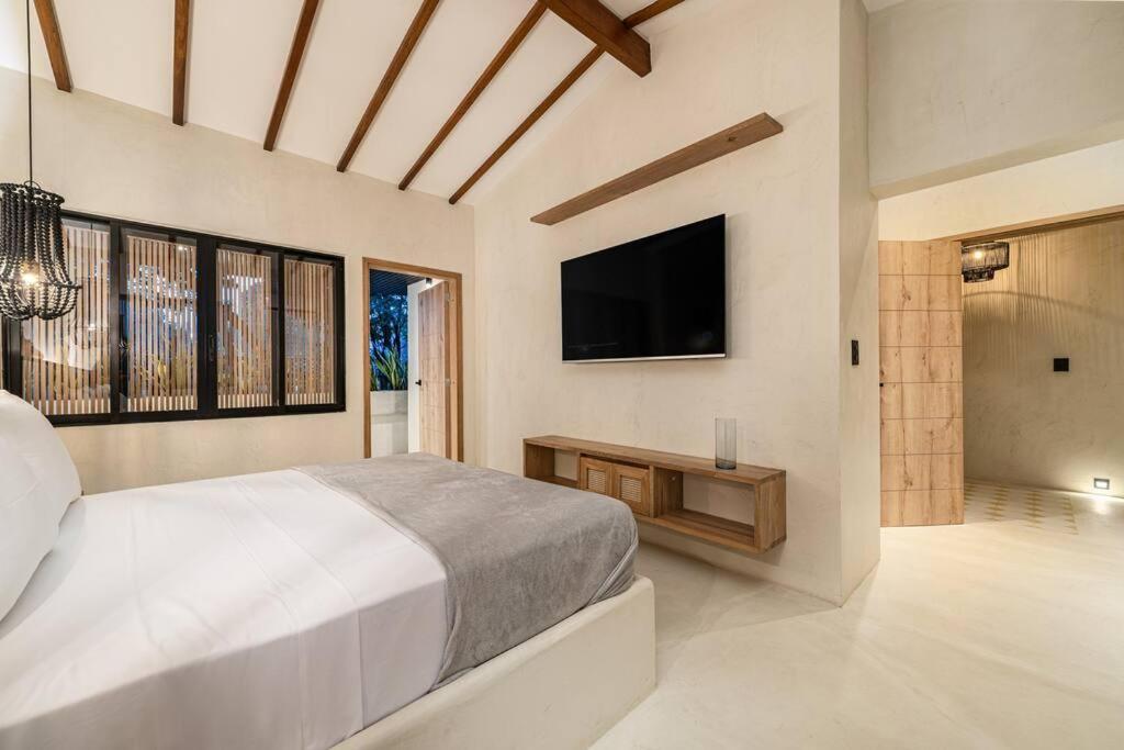 Provenza 6 Bedroom House By Housy Host Medellín