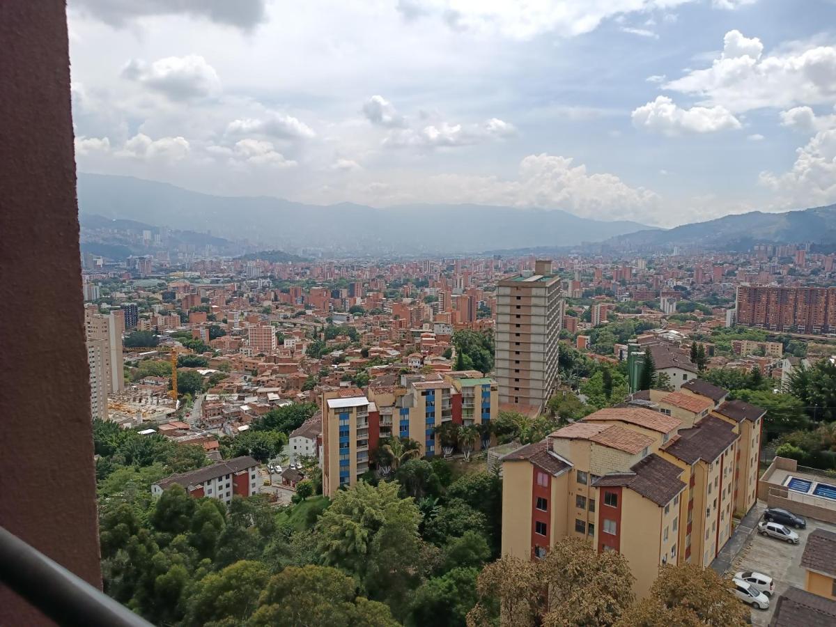Con Vistas A La Ciudad Apartamento *